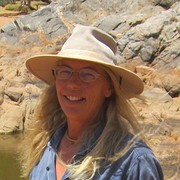 House Sitter - Joelle