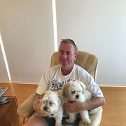 House Sitter - Barry