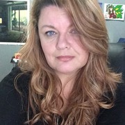 House Sitter - Julz & Michael - Handyman & Geek :)