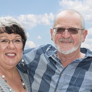 House Sitter - Farm experience, friendly, caring, tidy.