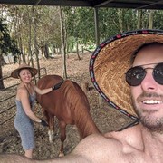 House Sitter - Caring couple