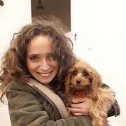 House Sitter - Cheerful and responsible professional