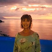 House Sitter - Mature lady with little dog