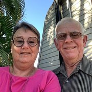 House Sitter - Mr & Mrs