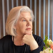 House Sitter - Mature Lady