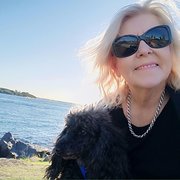 House Sitter - Loving Home and Pet Minder