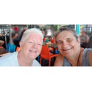 House Sitter - Carol & Shirl (The Travelling Lorikeets)