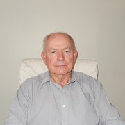 House Sitter - David