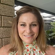 House Sitter - Police employee - experienced - reliable