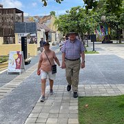 House Sitter - Bob and Sandy