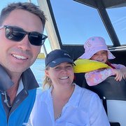 House Sitter - Tripod family