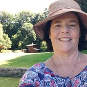 House Sitter - Viki - CLEAN GREEN RETIRED PROFESSIONAL