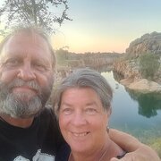 House Sitter - Retired couple, travelling Australia 