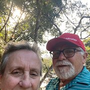 House Sitter - Barb & Pete