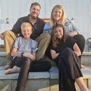 House Sitter - Hobby Farm Family from Geraldton, WA