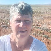 House Sitter - Single female 