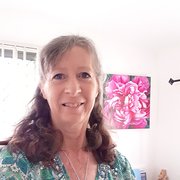 House Sitter - CRYSTAL 