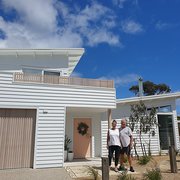 House Sitter - Donna & Ian - Tassie retired couple