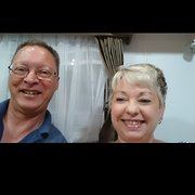 House Sitter - Leon and Debbie 