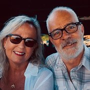 House Sitter - Experienced couple, great references