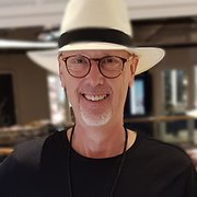 House Sitter - Responsible, quiet and pet friendly