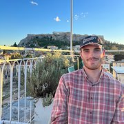 House Sitter - Zane