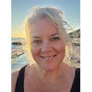 House Sitter - Friendly, responsible, retired Vet nurse