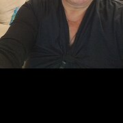 House Sitter - Liza E