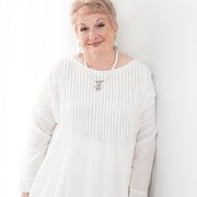 House Sitter - Happy to Serve You