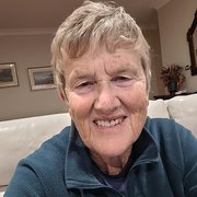 House Sitter - Senior lady