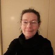 House Sitter - Reliable, quite living, non smoking.