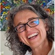 House Sitter - Devoted to the Paws