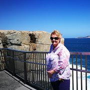 House Sitter - Shirley 