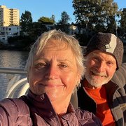 House Sitter - Caring Pet & Housesitters Ellie & Den