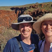 House Sitter - Couple of animal lovers