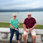 House Sitter - LindyLou