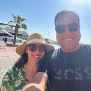 House Sitter - Rose & Moss