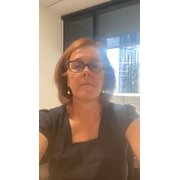 House Sitter - Professional woman writer and pet lover 