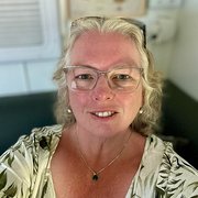 House Sitter - Reliable, Trustworthy and Caring 