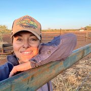 House Sitter - Kate-33, Small Business Owner & Writer