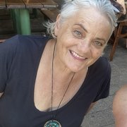 House Sitter - Libby caring retired pet lover 