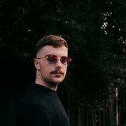 House Sitter - Experienced pet sitter – love animals