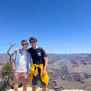 House Sitter - 2 multinational pet lovers