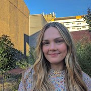 House Sitter - Cecilia