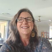 House Sitter - Sharon house & pet sitter