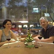 House Sitter - Noel & Natalia Burton