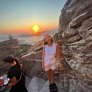 House Sitter - Rebecca Scott