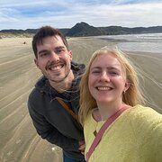 House Sitter - Young Couple Ready to Housesit!