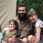 House Sitter - Skilled Caretaker Family