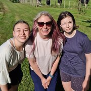 House Sitter - Animal Loving Family